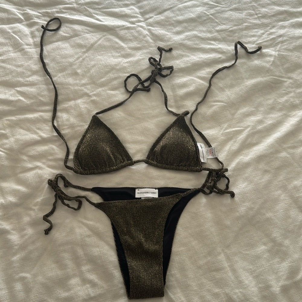 Alexandra Miro Swimsuit bikini - Picture 3 of 5